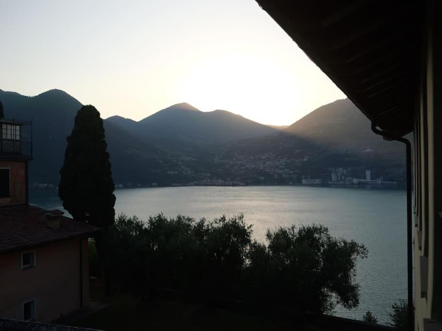 La Corte Del Cigno Monte Isola Esterno foto