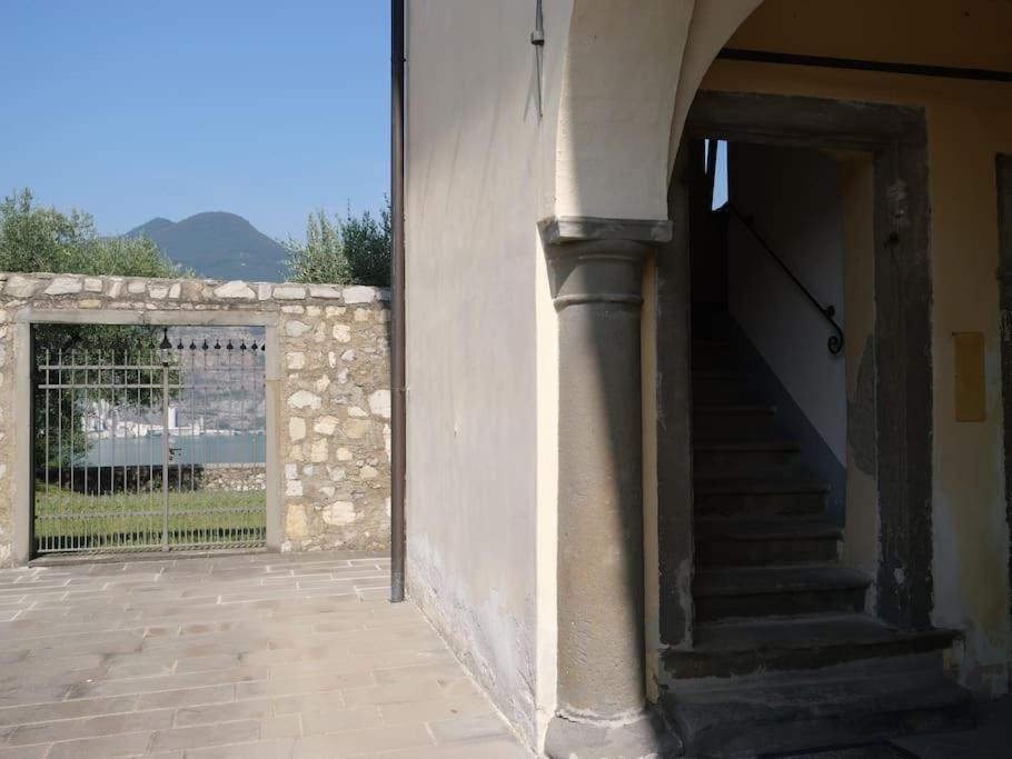 La Corte Del Cigno Monte Isola Esterno foto
