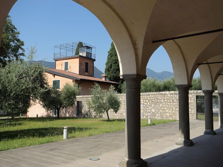 La Corte Del Cigno Monte Isola Esterno foto
