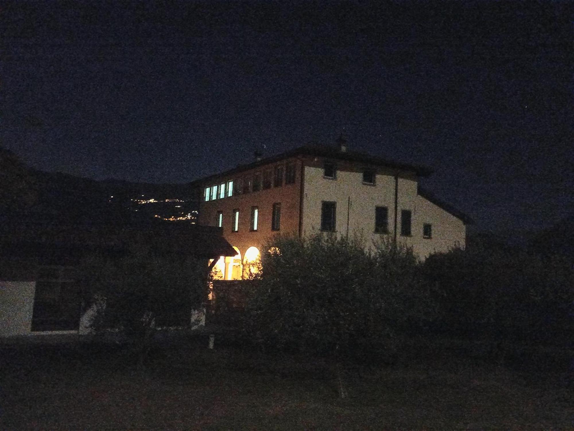 La Corte Del Cigno Monte Isola Esterno foto